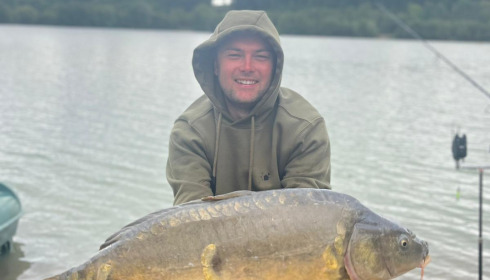 A 31 lb carp from Lepinet North, Dalton Bleakley, Sep 2022