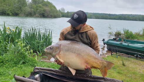 A 42 lb 7 oz carp from Lepinet South, David Coyle, May 2023