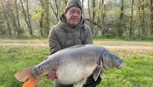 A 33 lb 4 oz carp from Lepinet South, Ian Mellor, Apr 2023