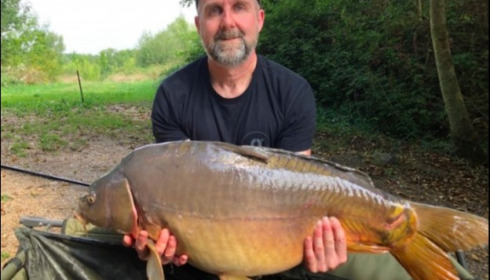 A 41 lb carp from Lepinet South, Mark Lee, Sep 2019