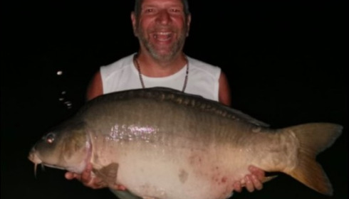 A 44 lb carp from Lepinet South, Sep 2019