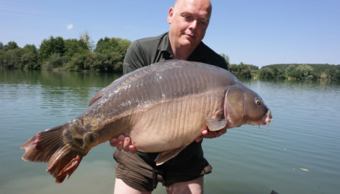 A 34 lb carp from Lepinet South, marcel, Aug 2021