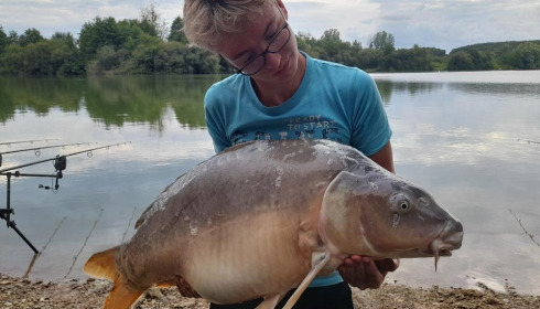 A 38 lb carp from Lepinet South, alban, Aug 2021