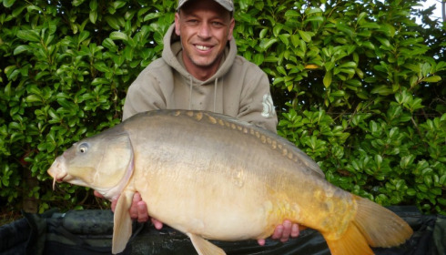 A 22 lb 5 oz carp from Lillybelle, Damien Owen, Aug 2015