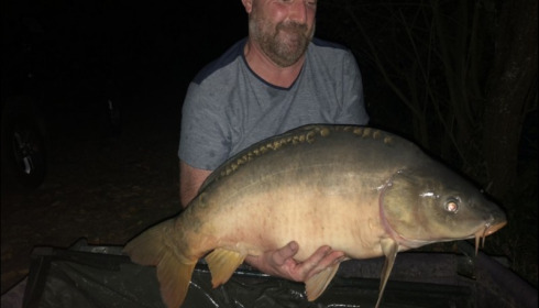 A 34 lb carp from Lillybelle, Richard May, Aug 2018