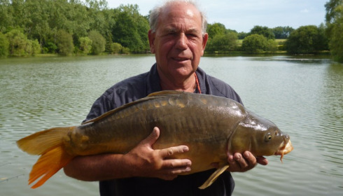 A 27 lb 1 oz carp from Lillybelle, Roy Browning, Jun 2015