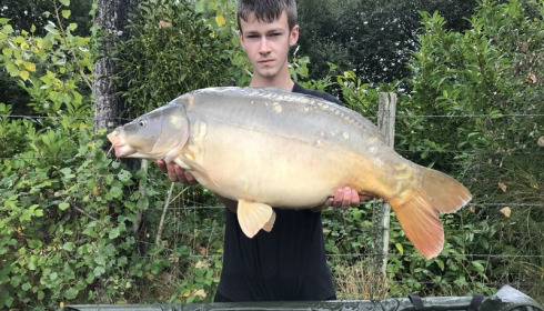A 26 lb 2 oz carp from Lillybelle, Reece Hunter, Sep 2017