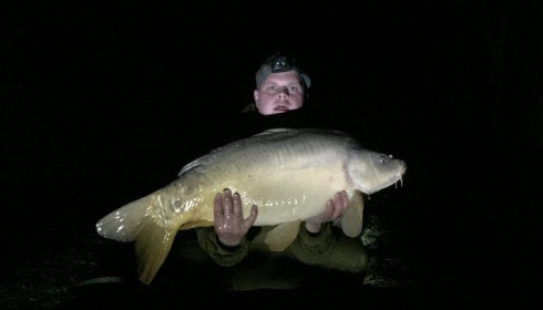 A 27 lb carp from Lillybelle, Wayne Sharp, Apr 2016