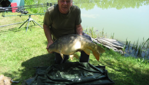A 36 lb 8 oz carp from Lillybelle, Gary, Jun 2015