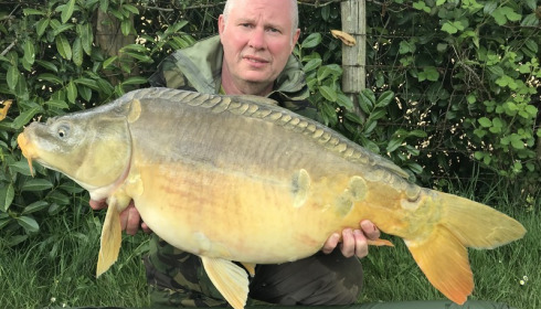 A 27 lb carp from Lillybelle, John Burnhope, Apr 2018