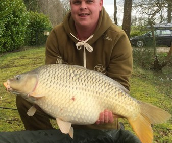 A 24 lb 4 oz carp from Lillybelle, Wayne Sharp, Apr 2016