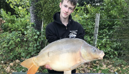 A 22 lb 12 oz carp from Lillybelle, Reece Hunter, Sep 2017