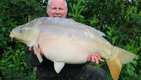A 37 lb 8 oz carp from Lillybelle, John Burnhope, May 2017