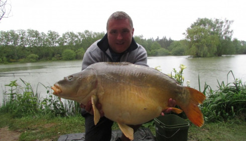 A 34 lb 7 oz carp from Lillybelle, Steve Agg, May 2015