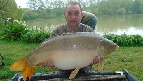 A 26 lb 6 oz carp from Lillybelle, Martin Smith, May 2016