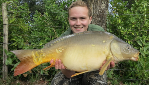 A 20 lb carp from Lillybelle, Tom Peach, Oct 2016