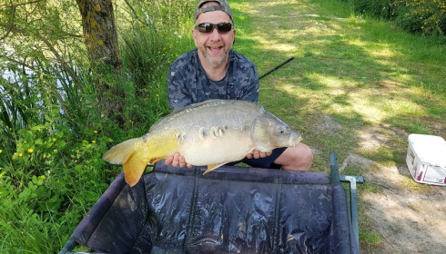 A 25 lb carp from Lillybelle, Peter Catlow, May 2018