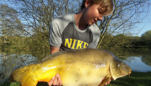 A 23 lb 12 oz carp from Lillybelle, Ollie Charters, Apr 2015