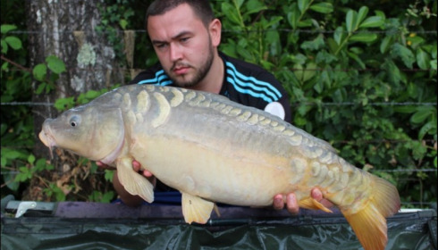A 22 lb carp from Lillybelle, Liam Payne, Aug 2018