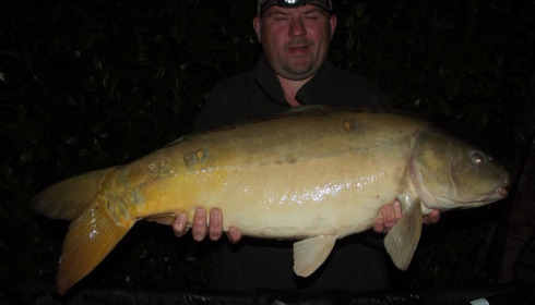 A 22 lb 1 oz carp from Lillybelle, Eddie Hudson, Oct 2015