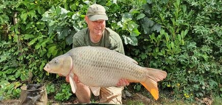 A 26 lb carp from Lillybelle, Simon currie, Aug 2022