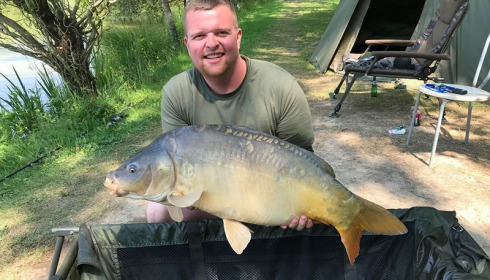 A 24 lb carp from Lillybelle, Richard Catlow, May 2018