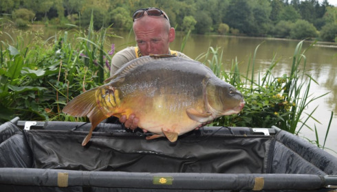 A 22 lb 2 oz carp from Lillybelle, Martin Earlam, Aug 2015