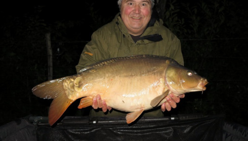 A 27 lb 8 oz carp from Lillybelle, Steve Peach, Oct 2016