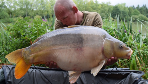 A 24 lb 2 oz carp from Lillybelle, Martin Earlam, Aug 2015