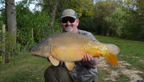 A 25 lb carp from Lillybelle, David Tomkinson, Oct 2015