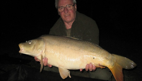 A 25 lb carp from Lillybelle, Roy Wretham, Nov 2015