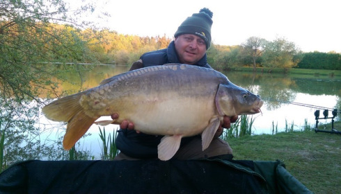 A 23 lb 2 oz carp from Lillybelle, Shane Welch, May 2016