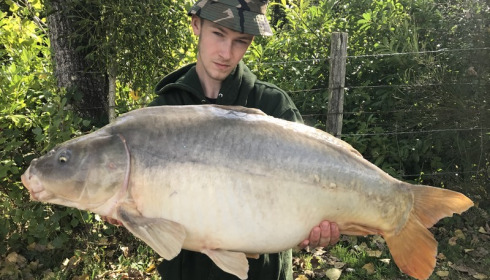 A 29 lb 2 oz carp from Lillybelle, Reece Hunter, Sep 2017