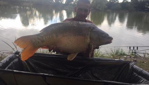 A 26 lb 4 oz carp from Lillybelle, Kevin Holbrook, Aug 2017