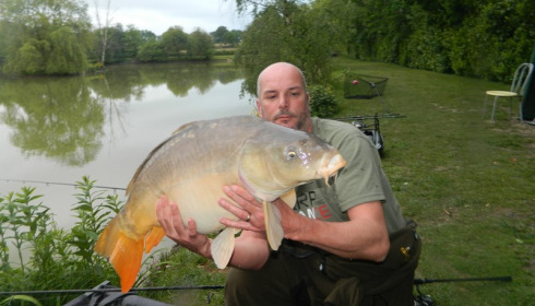 A 27 lb carp from Lillybelle, Jon Blackall, May 2017