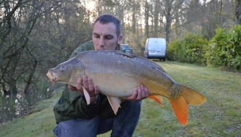 A 22 lb carp from Lillybelle, Tom Berrisford, Apr 2016