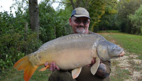 A 25 lb carp from Lillybelle, David Tomkinson, Oct 2015