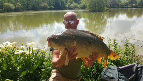A 23 lb carp from Lillybelle, Jon Blackall, May 2017