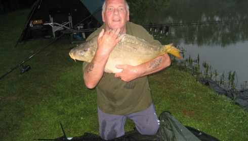 A 33 lb 8 oz carp from Lillybelle, Gary, May 2015