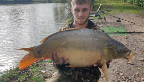 A 37 lb carp from Lillybelle, Arry Farrow, Oct 2019