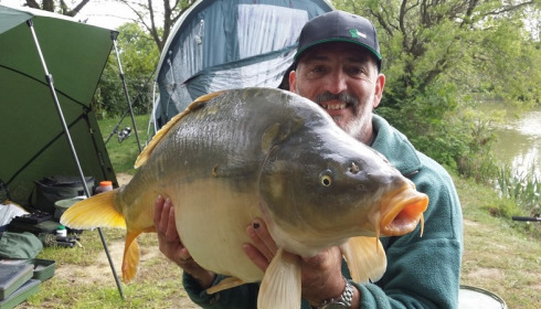 A 27 lb 8 oz carp from Lillybelle, Andy Vicarey, May 2017