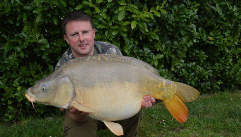 A 27 lb 8 oz carp from Lillybelle, Nick hall, May 2016