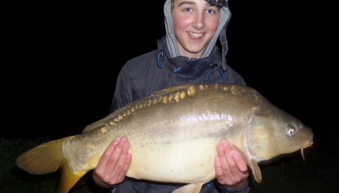 A 21 lb 7 oz carp from Lillybelle, Ollie Charters, Apr 2015