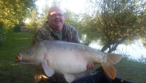 A 36 lb carp from Lillybelle, Ray Poolman Jnr, May 2017