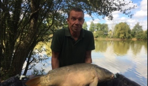 A 33 lb 3 oz carp from Lillybelle, Trevor Manktelow, Sep 2019