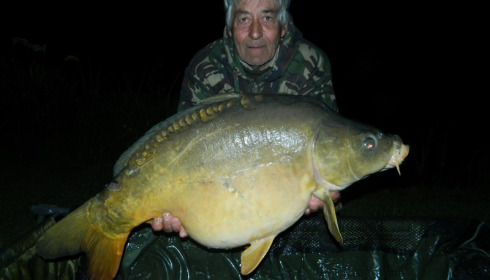 A 30 lb carp from Lillybelle, Ian Colyer, May 2016