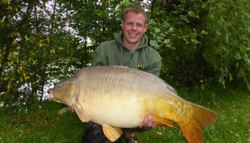 A 42 lb carp from Lillybelle, AJ Hall, May 2016