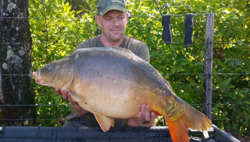 A 29 lb 1 oz carp from Lillybelle, Simon Green, Aug 2015
