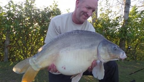 A 26 lb 3 oz carp from Lillybelle, Steve Charters, Apr 2015