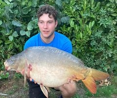 A 31 lb carp from Lillybelle, Tom Currie, Aug 2022